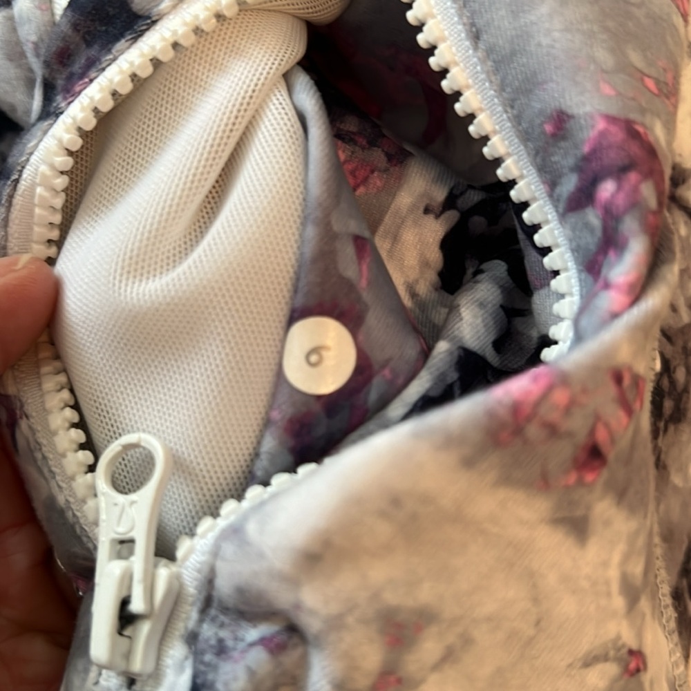 Lululemon Define Jacket - Picture 6 of 8